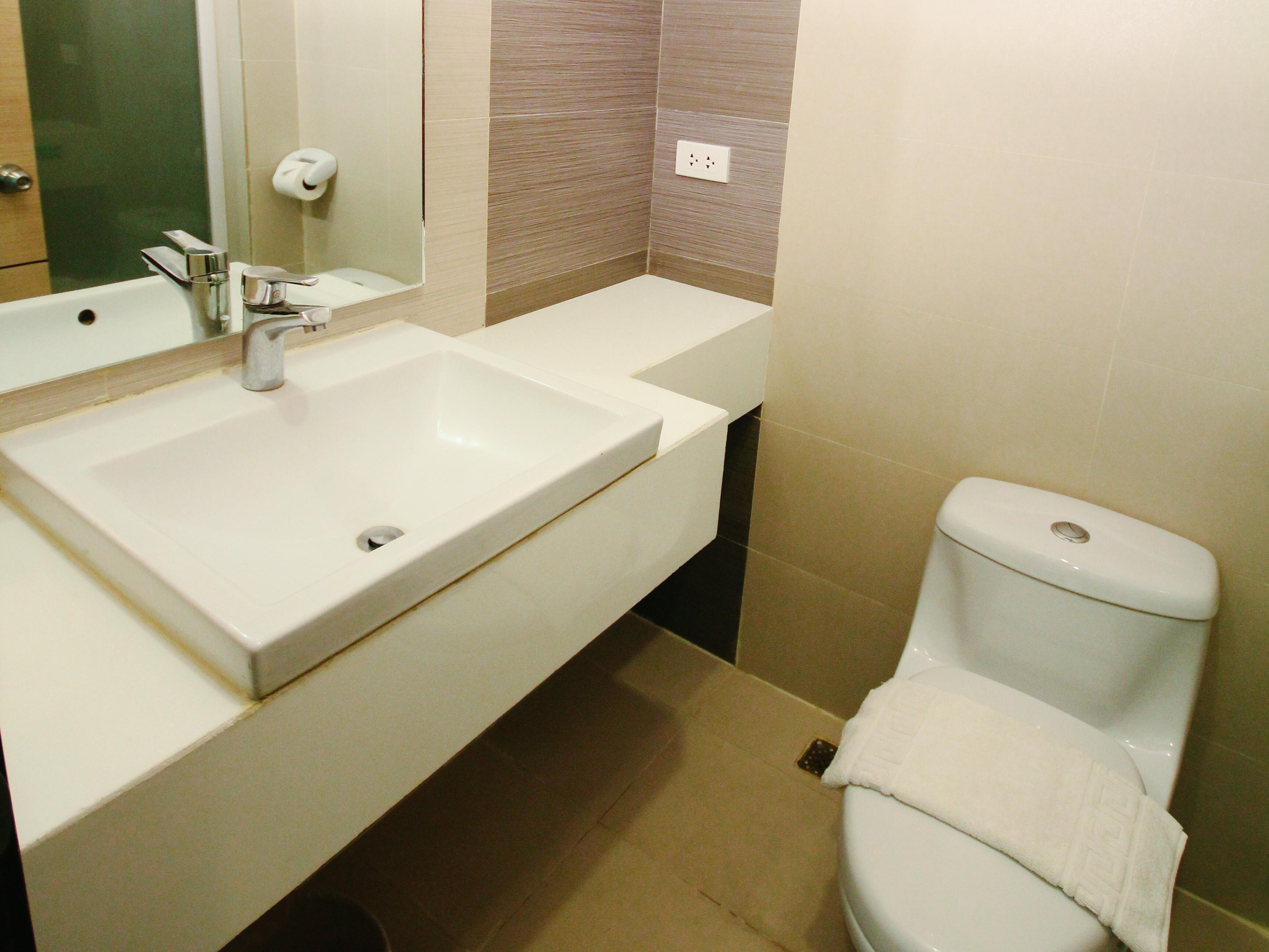 Go Hotels Dumaguete Dumaguete City Bagian luar foto