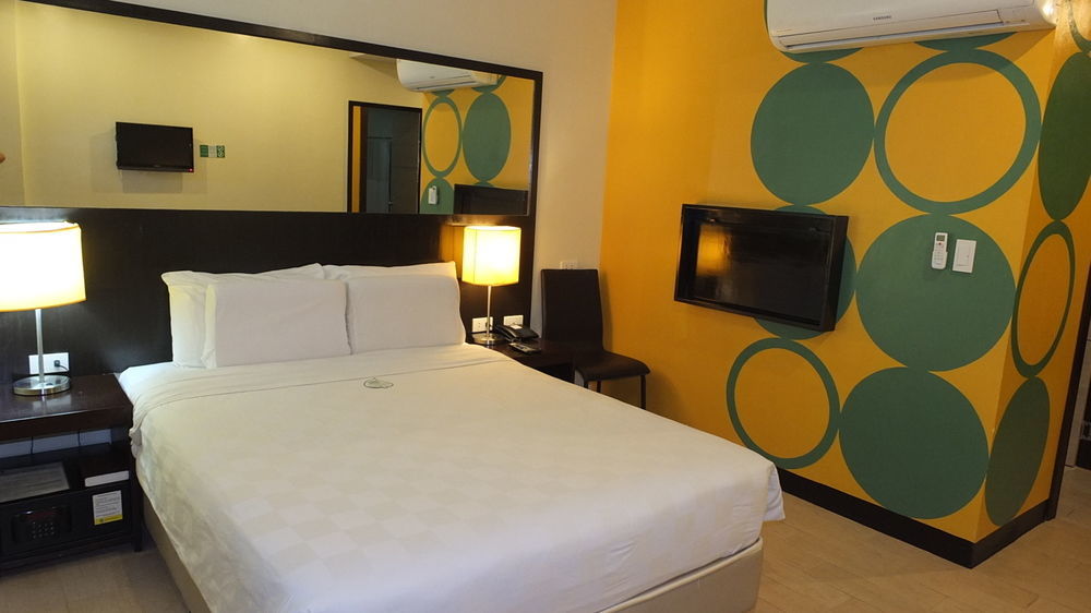Go Hotels Dumaguete Dumaguete City Bagian luar foto